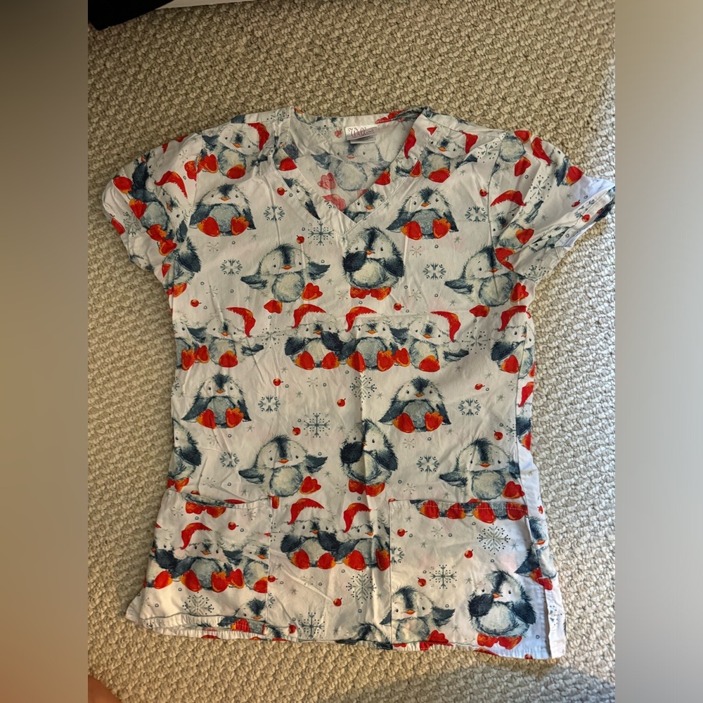 Scrub tops - Picture 8 of 11